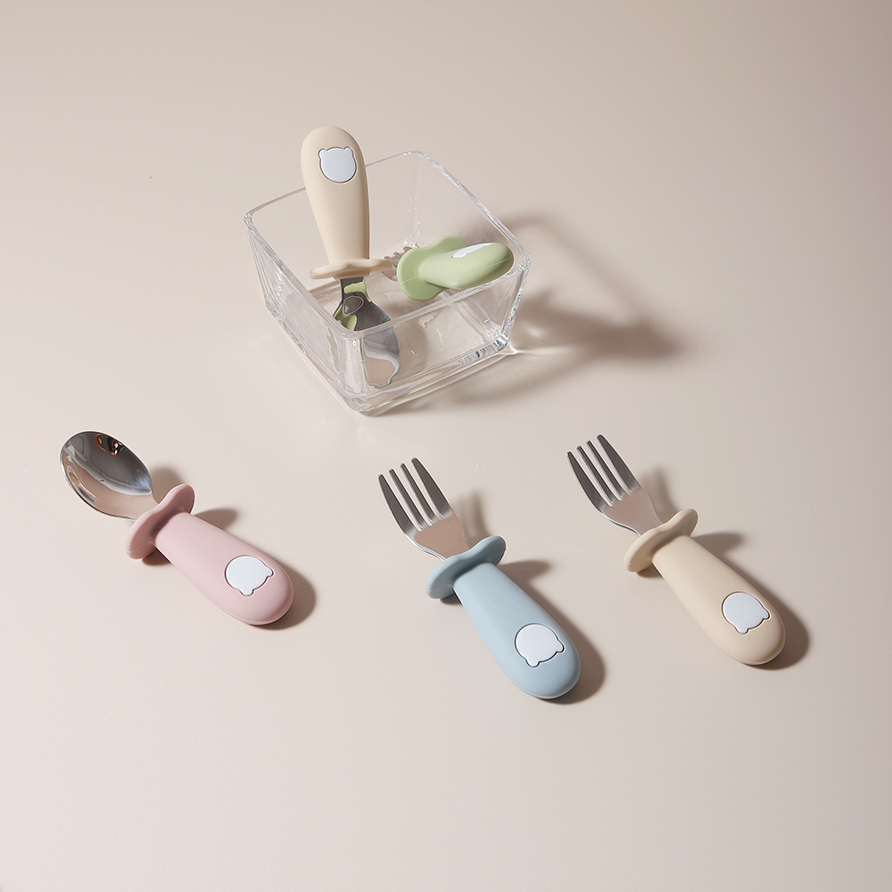Baby Panda Shape Silicone Spoo - đánh giá và giá Baby Food Utensil